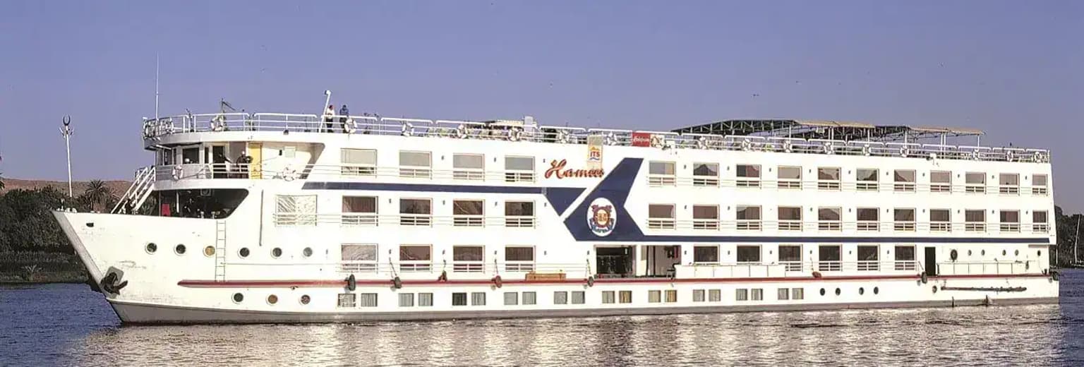 Movenpick Hamees Nile Cruise – Lake Nasser cruise ship sailing to Abu Simbel