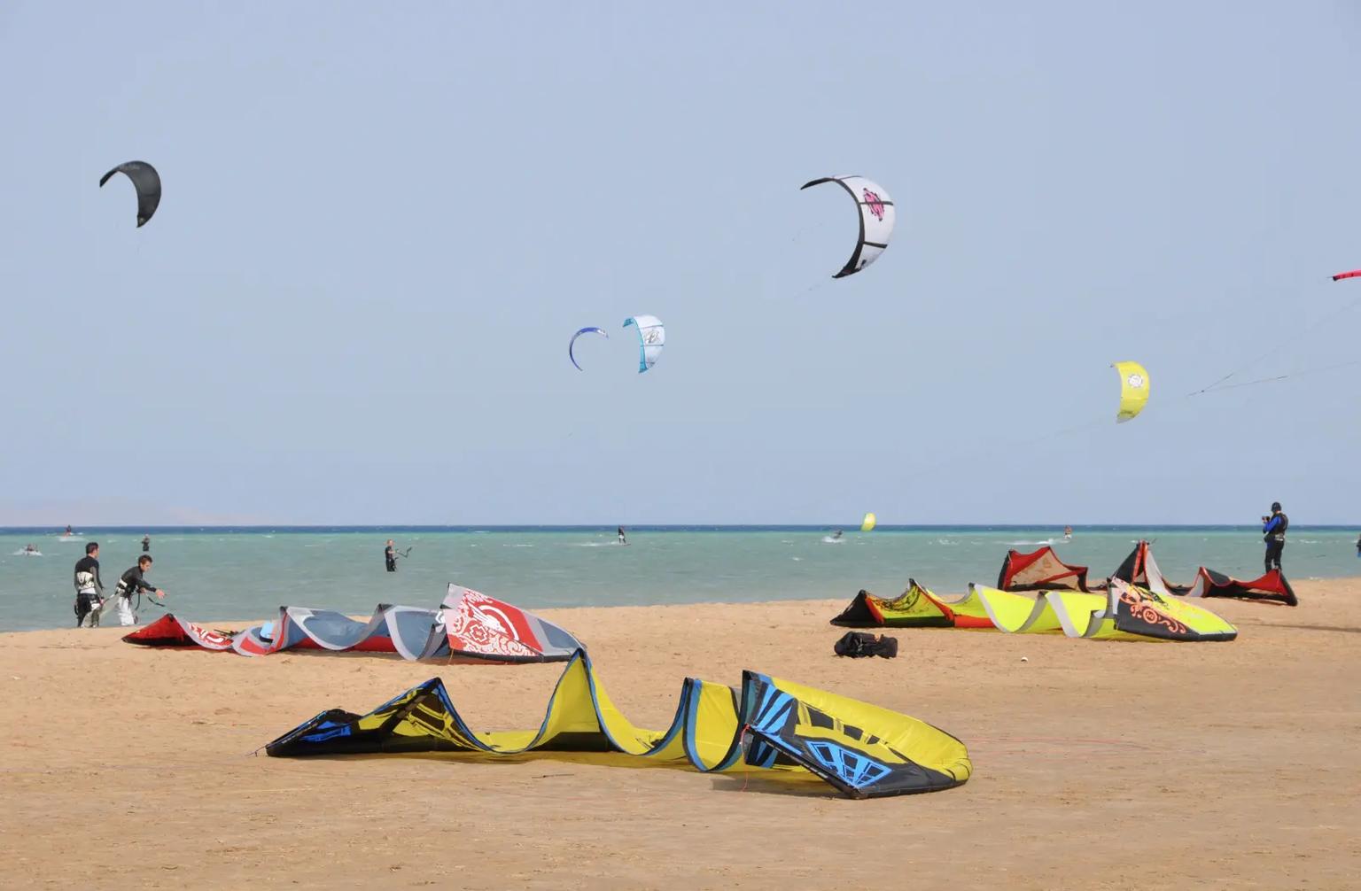 Kitesurfers on the beach at El Gouna