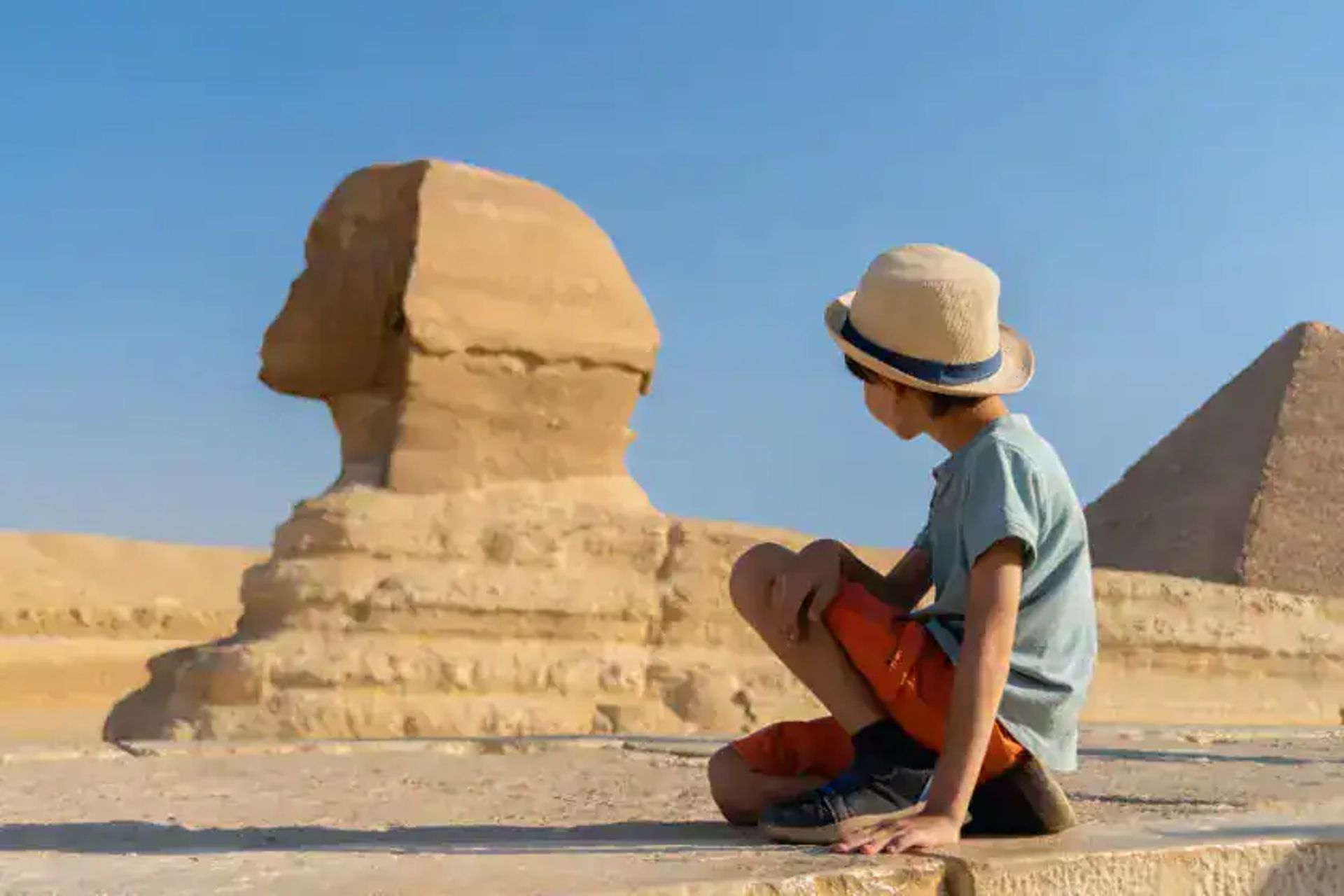 Hurghada to Cairo by Bus Classic Day Trip – Giza Pyramids, Sphinx and Museum