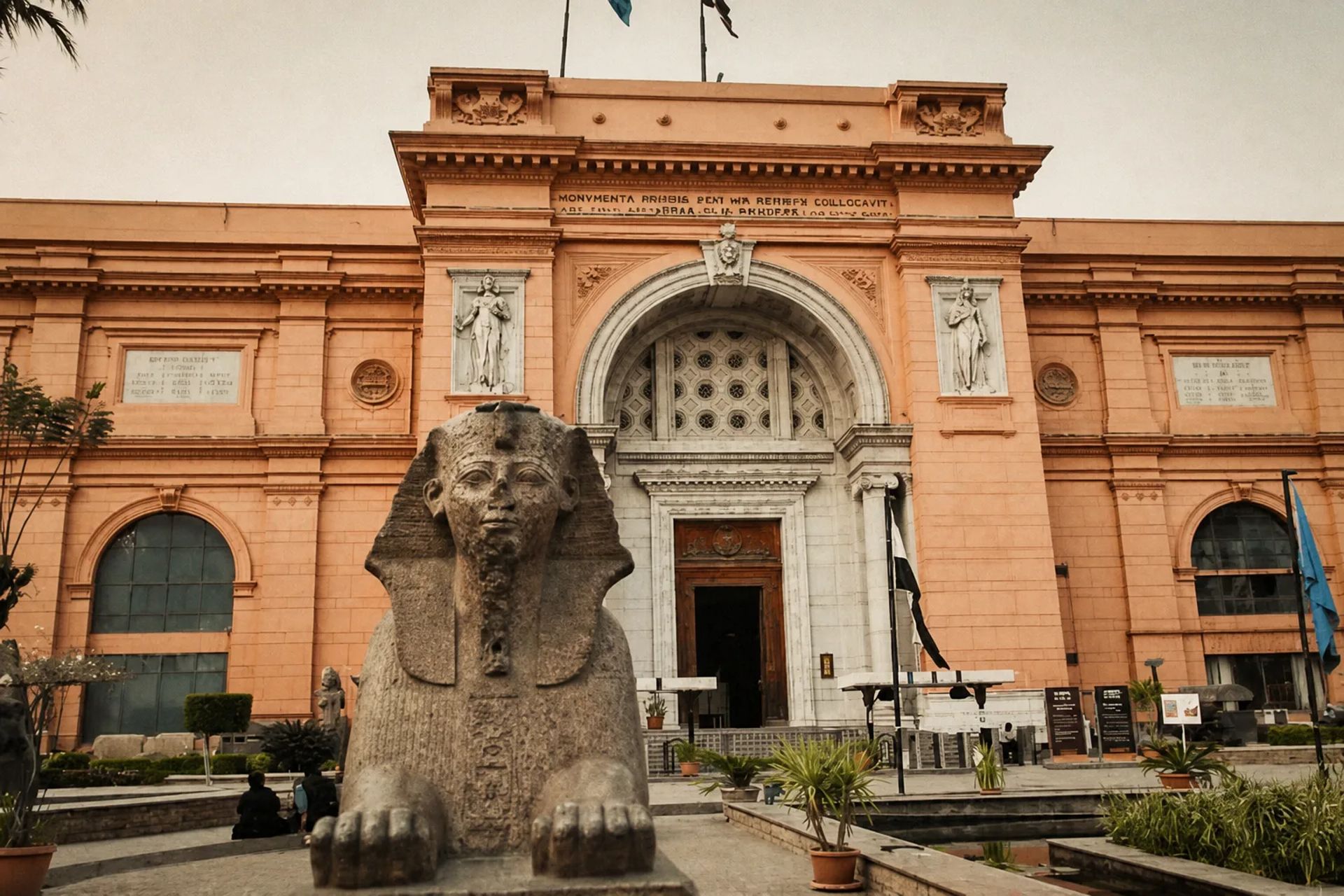 Egyptian Museum Tahrir day tour – Tours of the Egyptian Museum in Tahrir Square