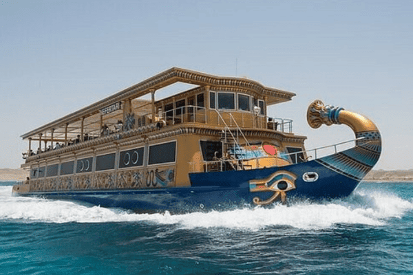 Nefertari Seascope Boat Trip from Marsa Alam with Dinner