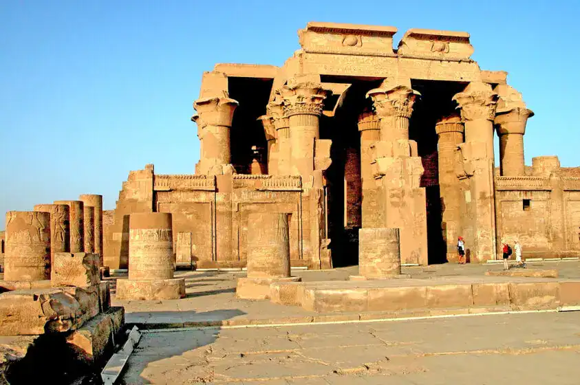 8 Days Cairo and Nile Cruise Luxury Tour How to Plan a Multi-Day Tour of Egypt Groundbreaking Discoveries at Saqqara