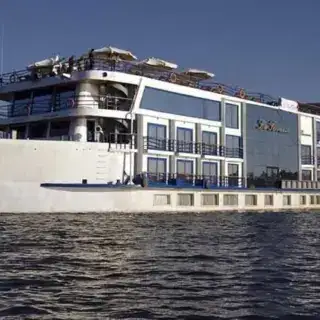 MS Royal La Terrasse sailing on the Nile River