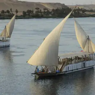 Lazuli Luxor Dahabiya sailing on the Nile