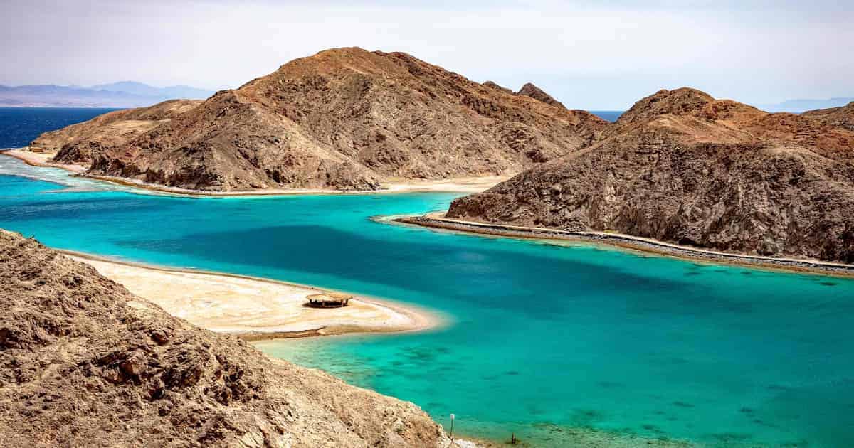 What is the history of the Red Sea coastline