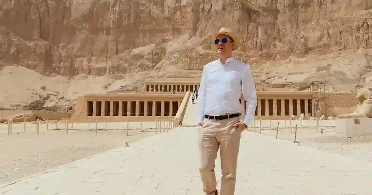 What to wear in Egypt for men and women travelers
