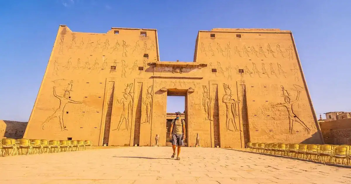 Medinet Habu — The Forgotten Giant